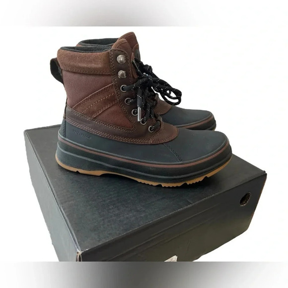 NIB Sorel Ankeny II Waterproof Boots
